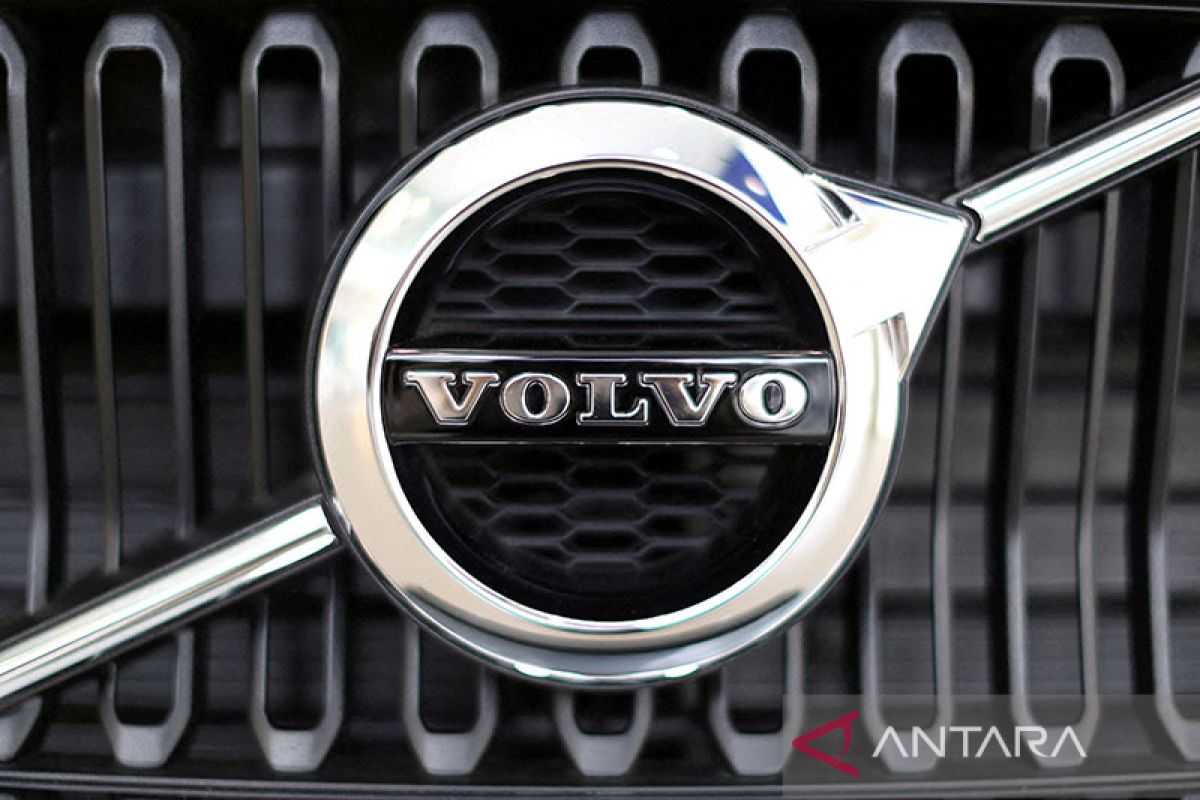 Volvo laporkan penurunan penjualan hampir 25 persen pada April