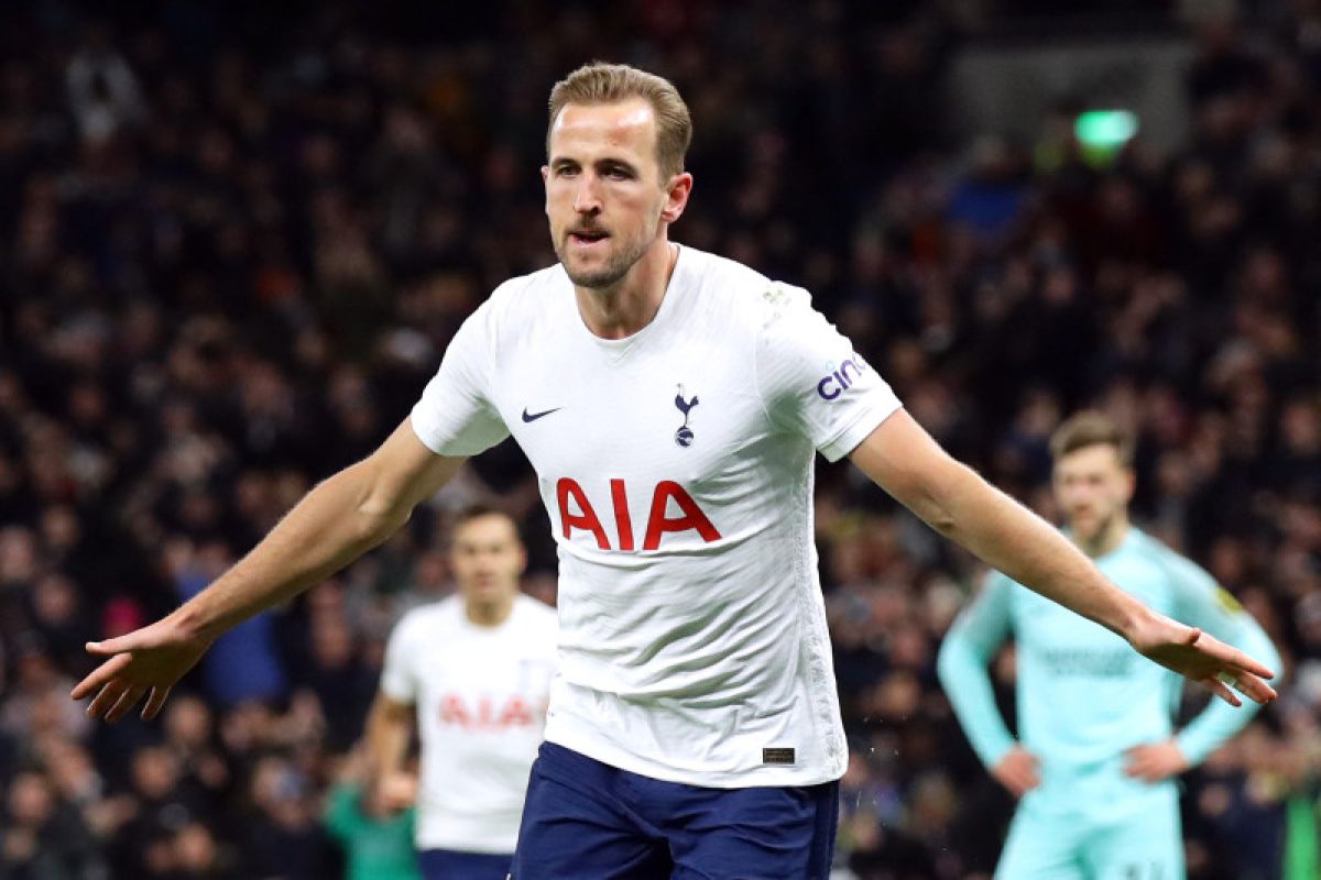 Dua gol Kane bawa Spurs taklukkan Brighton di Piala FA