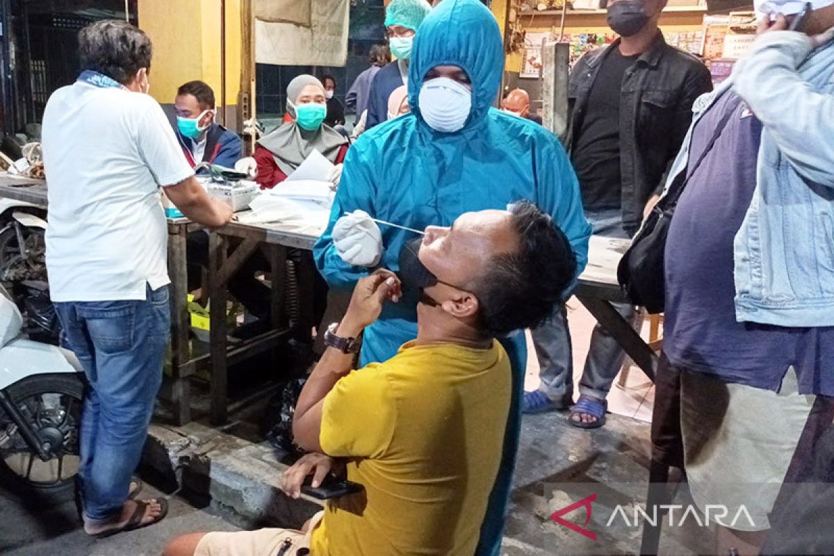 Operasi prokes digelar serentak di 31 kecamatan Surabaya