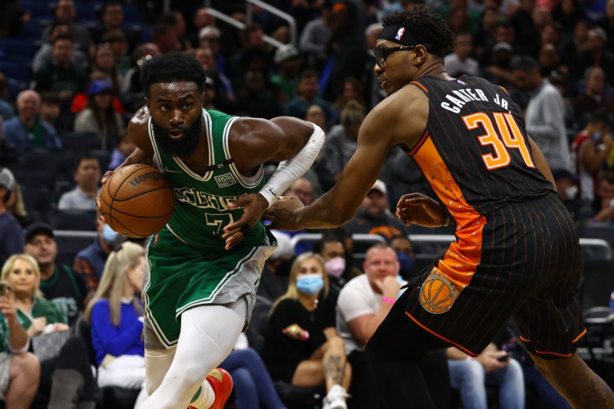 NBA: Celtics perpanjang rekor kemenangan usai tumbangkan Magic