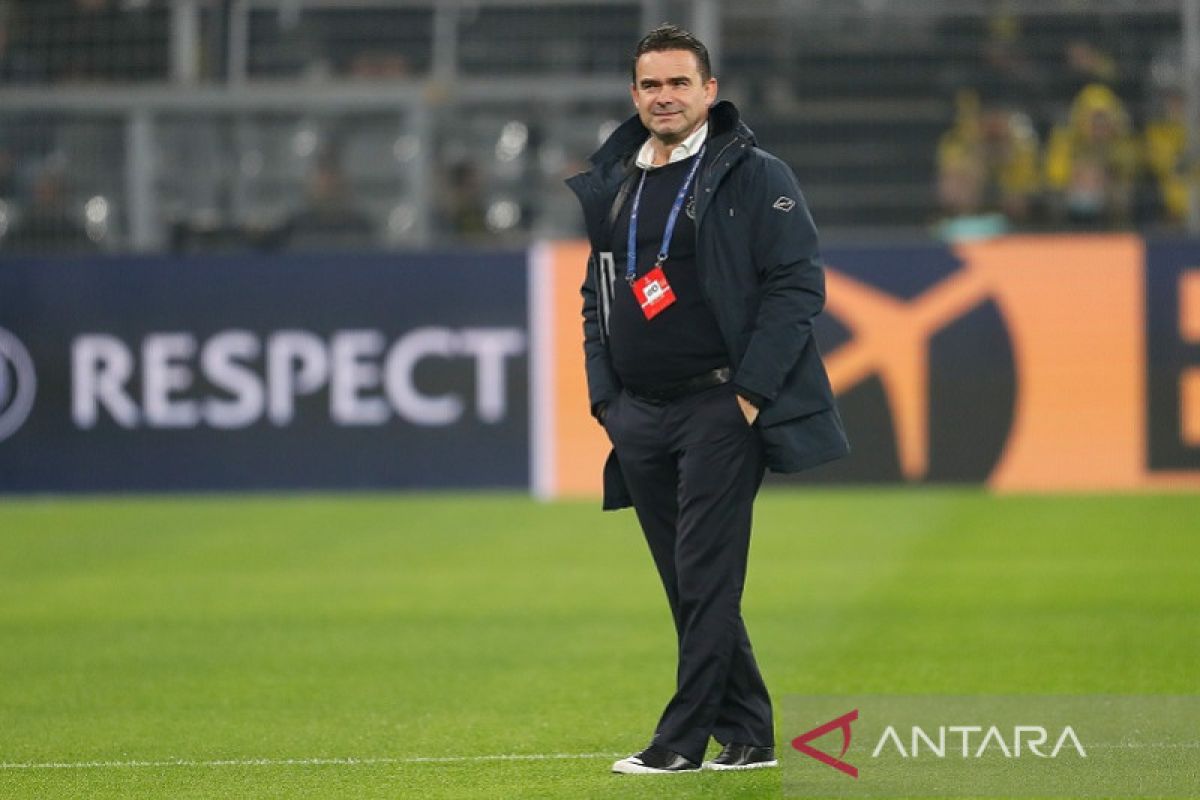 Marc Overmars tanggalkan jabatan di Ajax akibat pesan tak senonoh