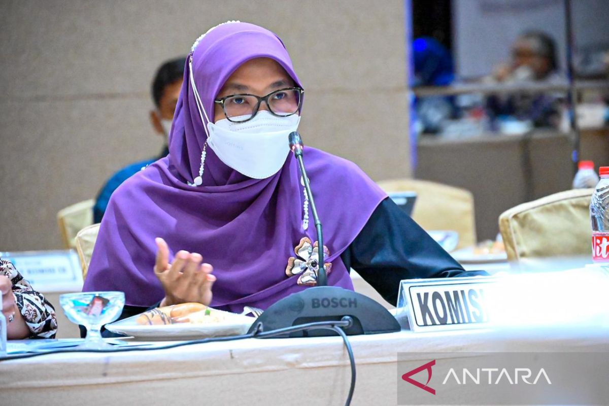 Anggota DPR minta PPKM diimbangi peningkatan tes dan pelacakan