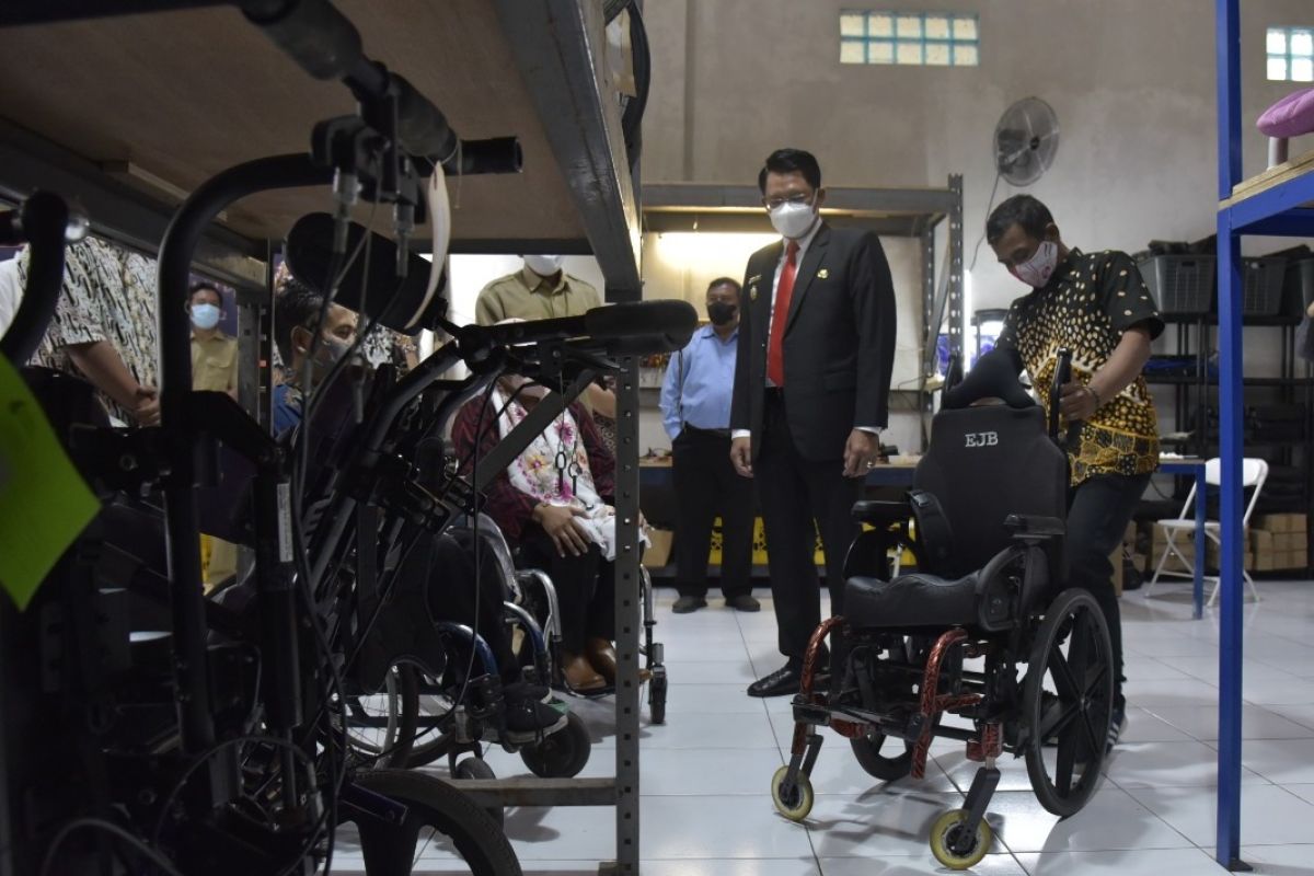 Wabup Sleman meresmikan bengkel kursi roda Ohana Indonesia