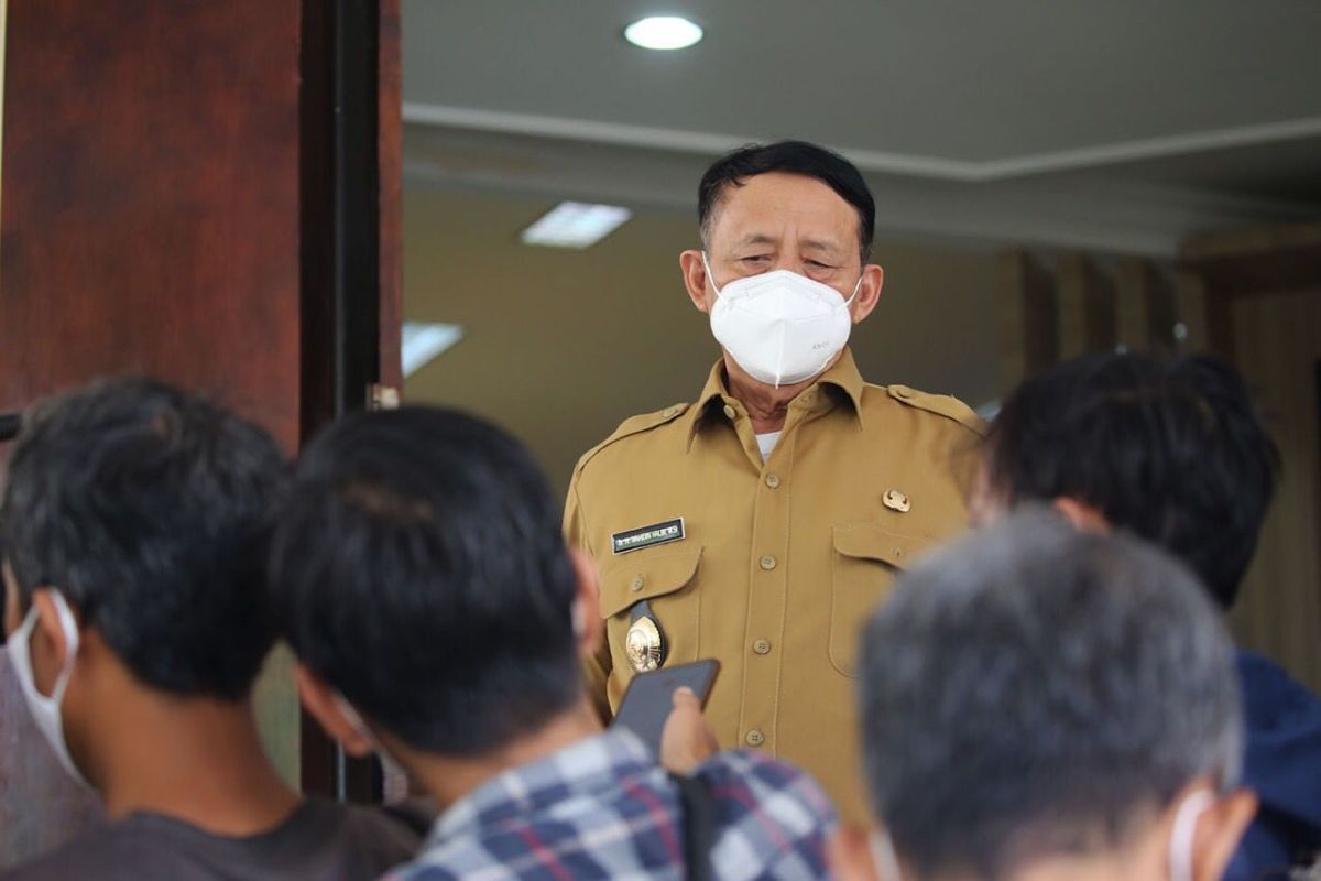 Gubernur Banten minta pemeriksaan kesehatan di bandara lebih ketat untuk cegah COVID-19