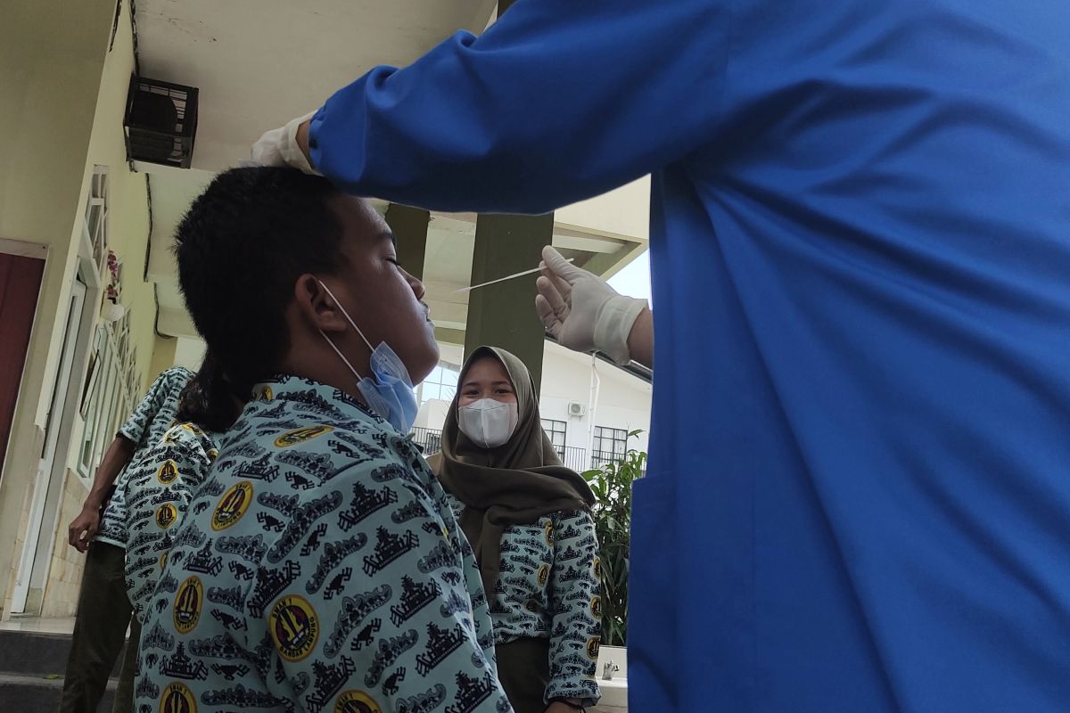 Kasus positif COVID-19 Lampung tambah 106 dan 3 orang meninggal