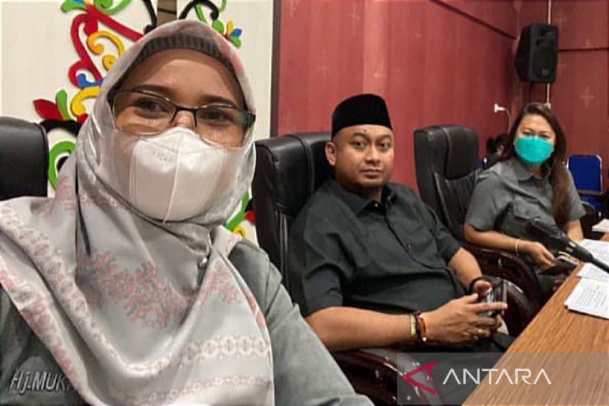 DPRD Palangka Raya minta masyarakat tidak panik hadapi peningkatan COVID-19