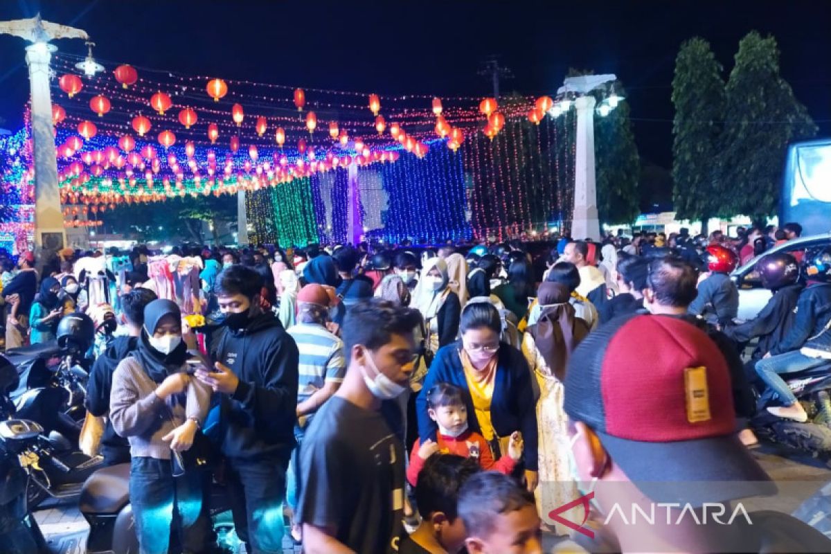 Pemkot Surakarta matikan lampion Imlek sementara menyusul kenaikan COVID-19