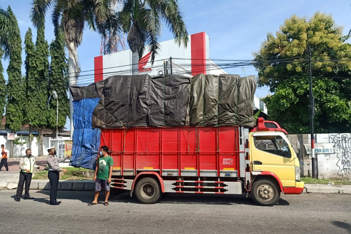 Satlantas Polres Situbondo tindak tegas kendaraan 