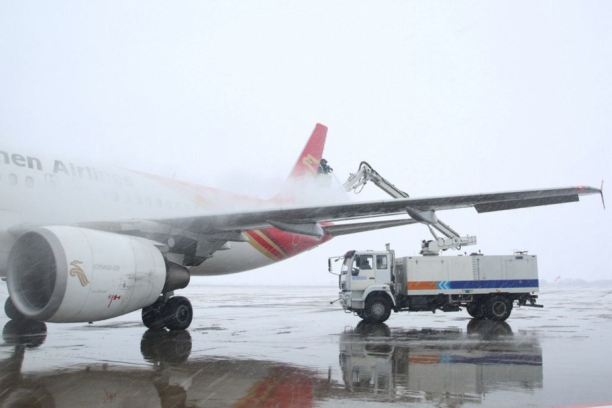 Dilanda hujan salju lebat, Jiangsu di China batalkan penerbangan