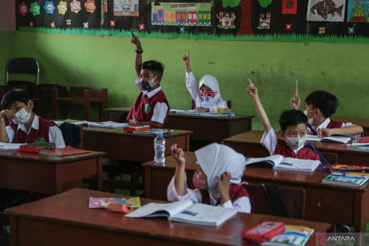 Kemarin pemerintah tegaskan RUU Sisdiknas mencakup madrasah