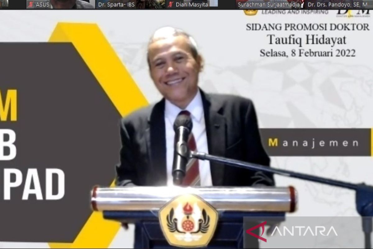 Pendeteksi kebangkrutan bank antarkan Taufiq Hidayat meraih doktor Unpad