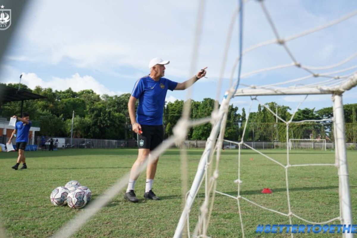 Dragan benahi tim jelang lawan Barito Putera