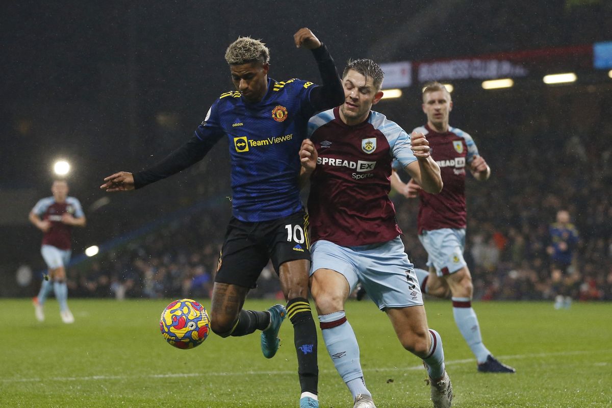 Liga Inggris, Manchester United ditahan imbang Burnley 1-1