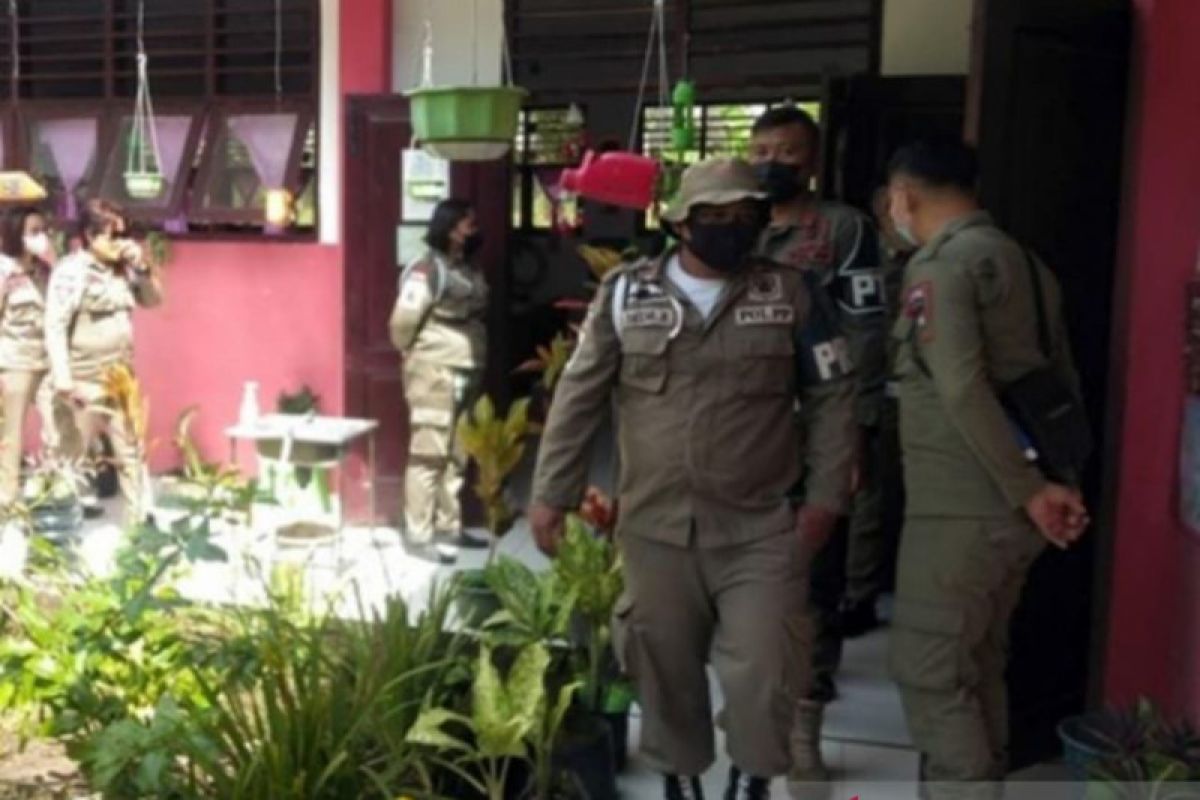 Satpol-PP Minahasa Tenggara awasi penerapan protokol kesehatan di sekolah