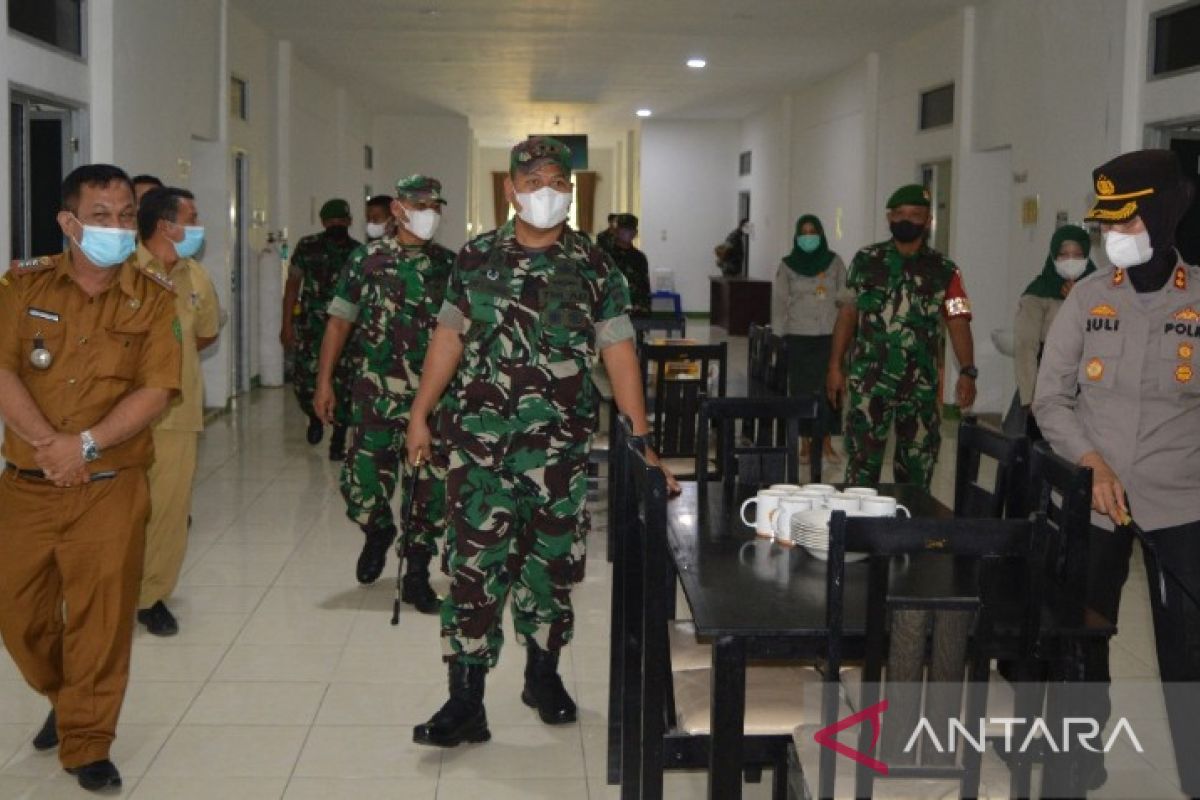 Dandim 0212 bersama Polres Padangsidimpuan tinjau kesiapan tempat isolasi terpusat