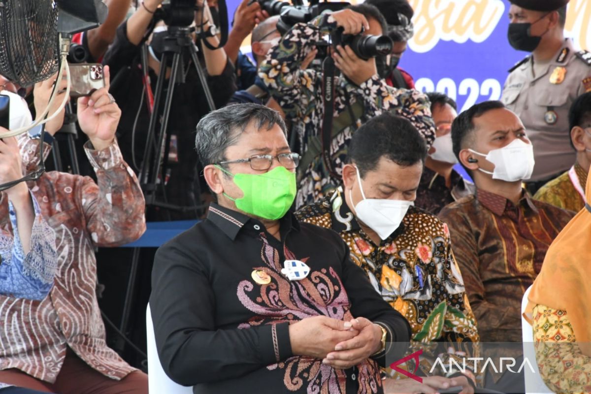 Bupati Gorontalo Utara harapkan pers makin profesional memberi informasi
