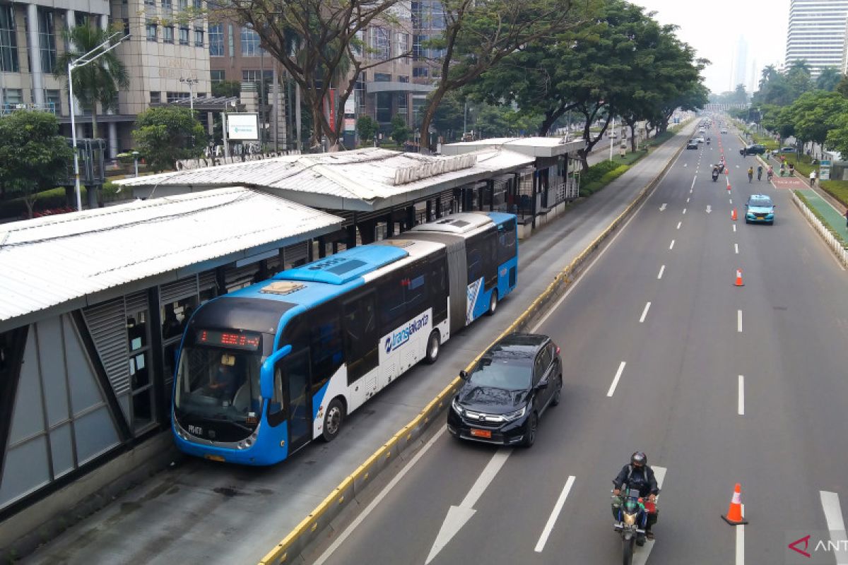 Kapasitas transportasi umum Jakarta dibatasi 70 persen