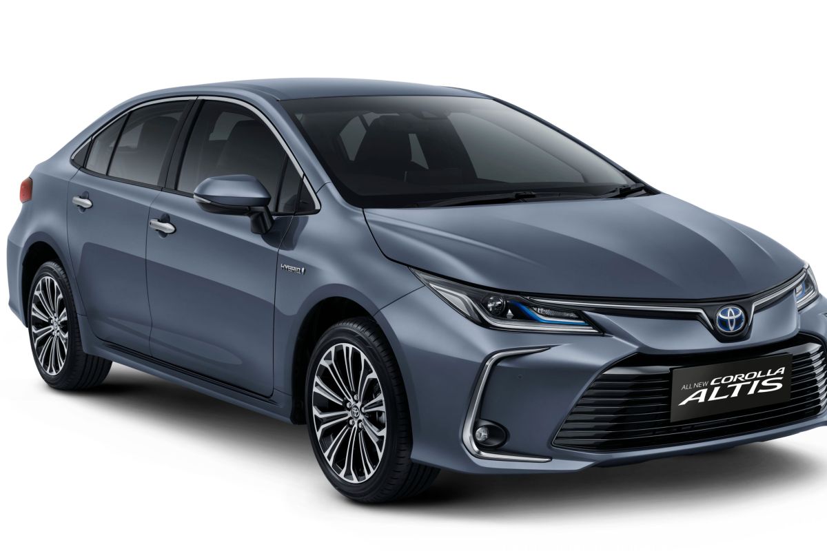 Toyota akan segarkan dua varian New Corolla Altis dari Bensin ke Hybrid