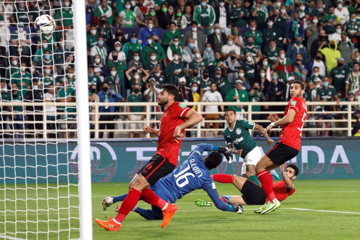 Piala Dunia Klub - Palmeiras ke final seusai kalahkan Al Ahly 2-0