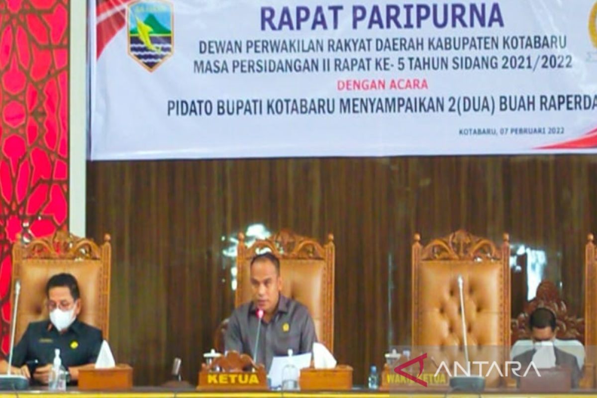 Ketua DPRD pimpin Paripurna dua buah Raperda