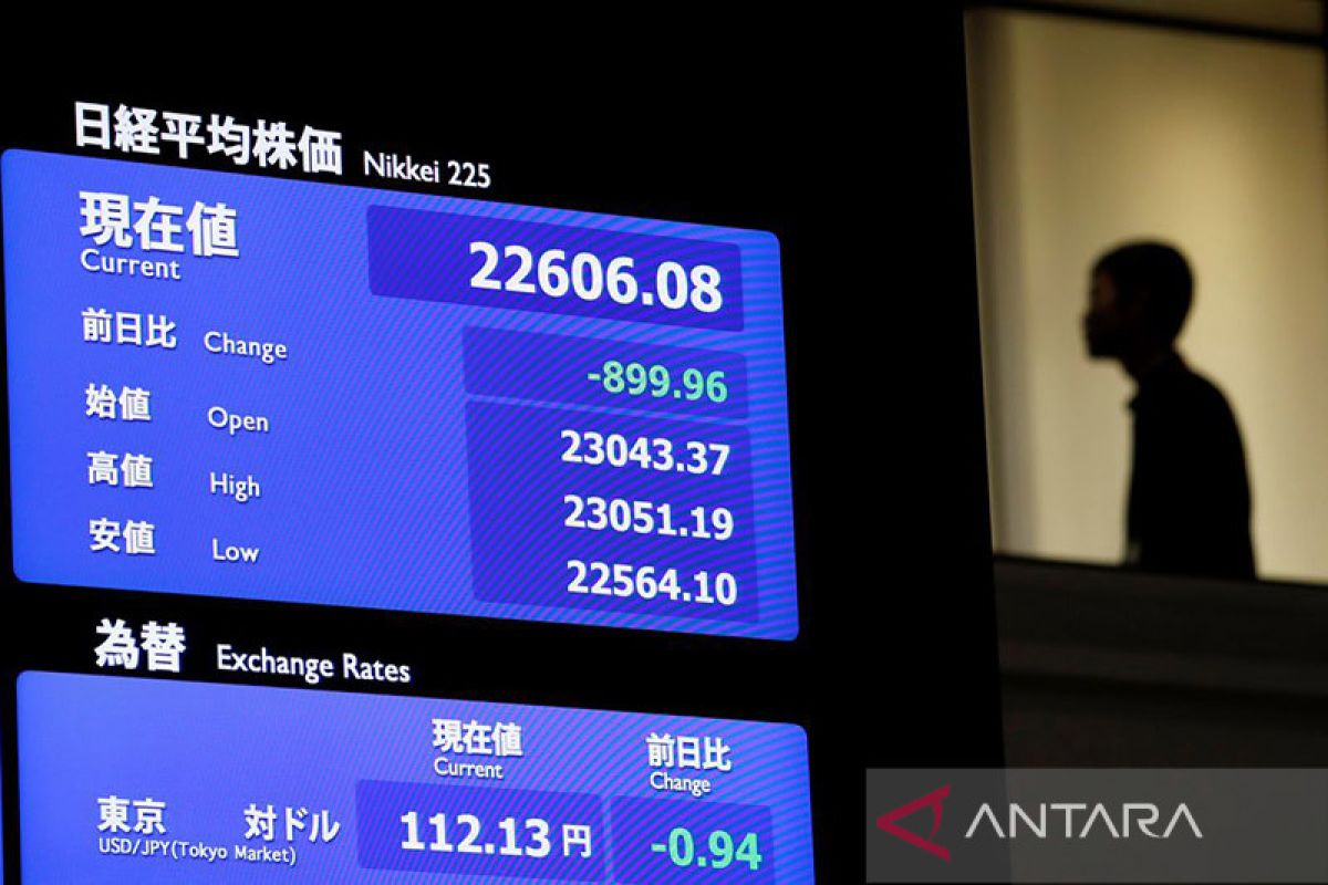 Saham Tokyo ditutup lebih tinggi ditopang dolar AS yang kuat