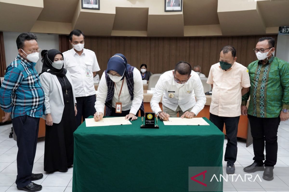 Warga Meranti kini bisa berobat pakai KTP sampai ke RS Yogyakarta