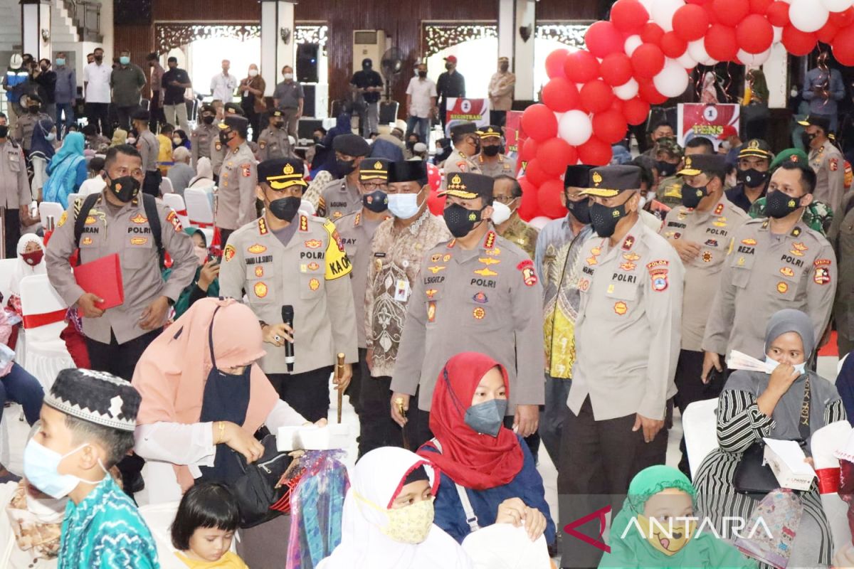 Kapolri dorong semua wilayah bisa mencapai 100 persen vaksinasi