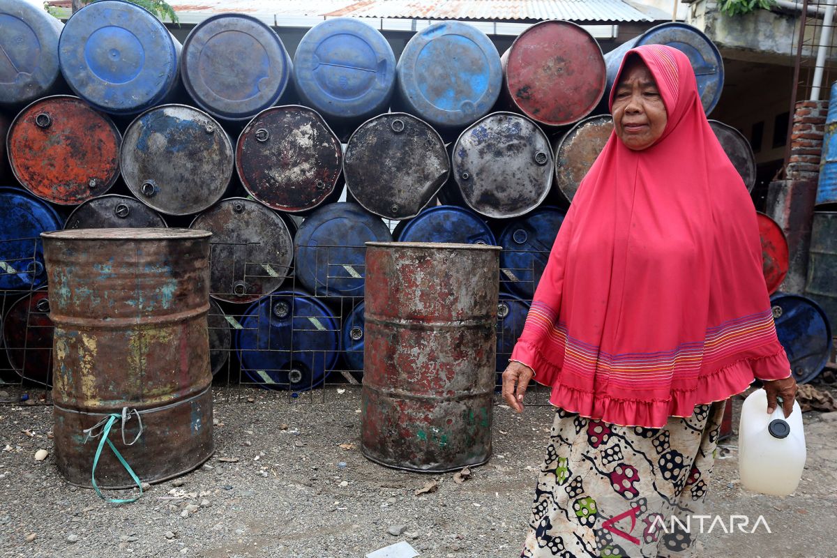 Pemkot Banda Aceh Sidak Ke Gudang Distibutor Minyak Goreng - ANTARA News