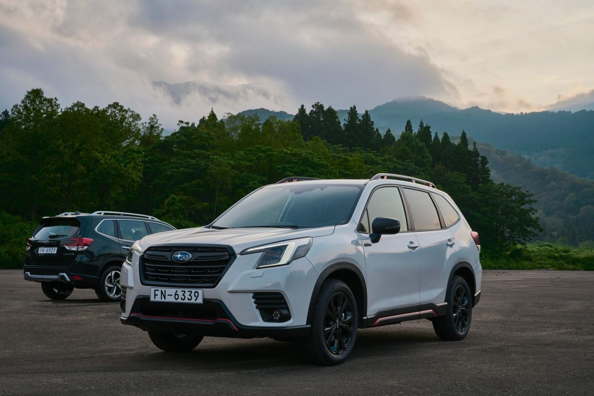 Subaru Forester e-BOXER 2022 menghadiri dengan sistem hybrid