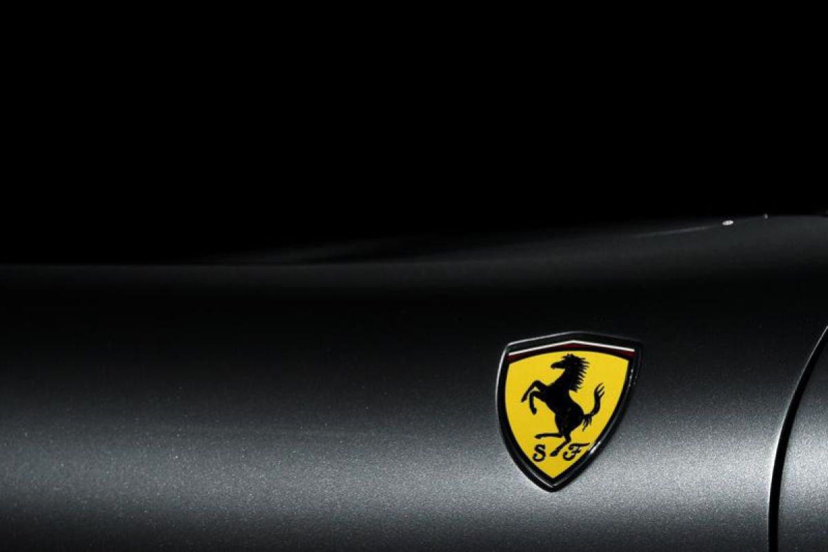 Ferrari tangguhkan produksi kendaraan