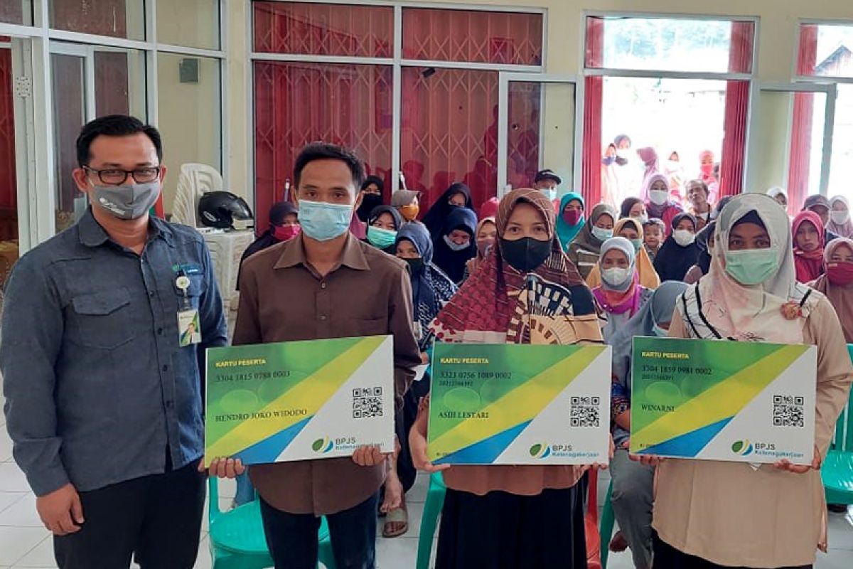 105 petani kopi di Banjarnegara terlindungi program BPJAMSOSTEK