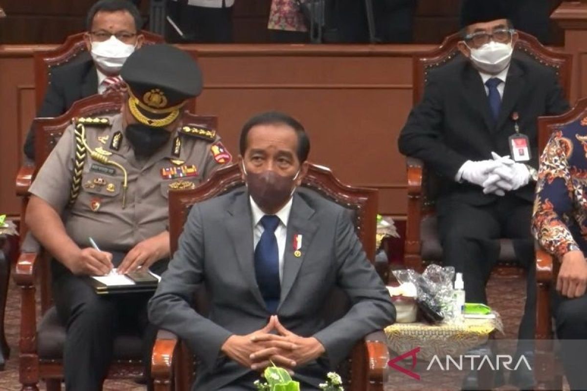 Presiden akui tak selamanya sepandangan tapi selalu hormati putusan MK