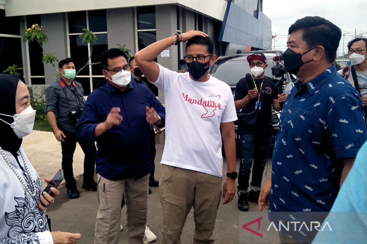 Menparekraf: Pebalap tes pramusim MotoGP Mandalika bisa berwisata