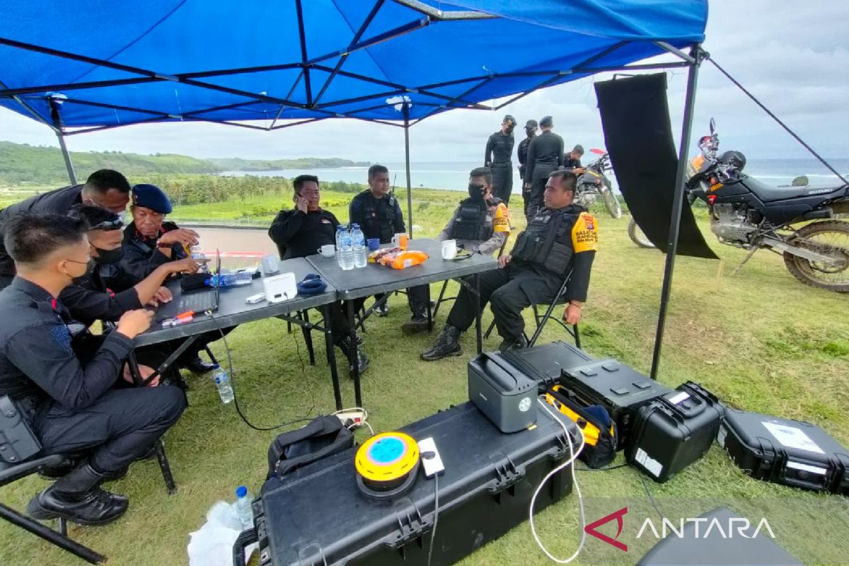 Polisi turunkan paksa lima "drone" liar di kawasan Sirkuit Mandalika