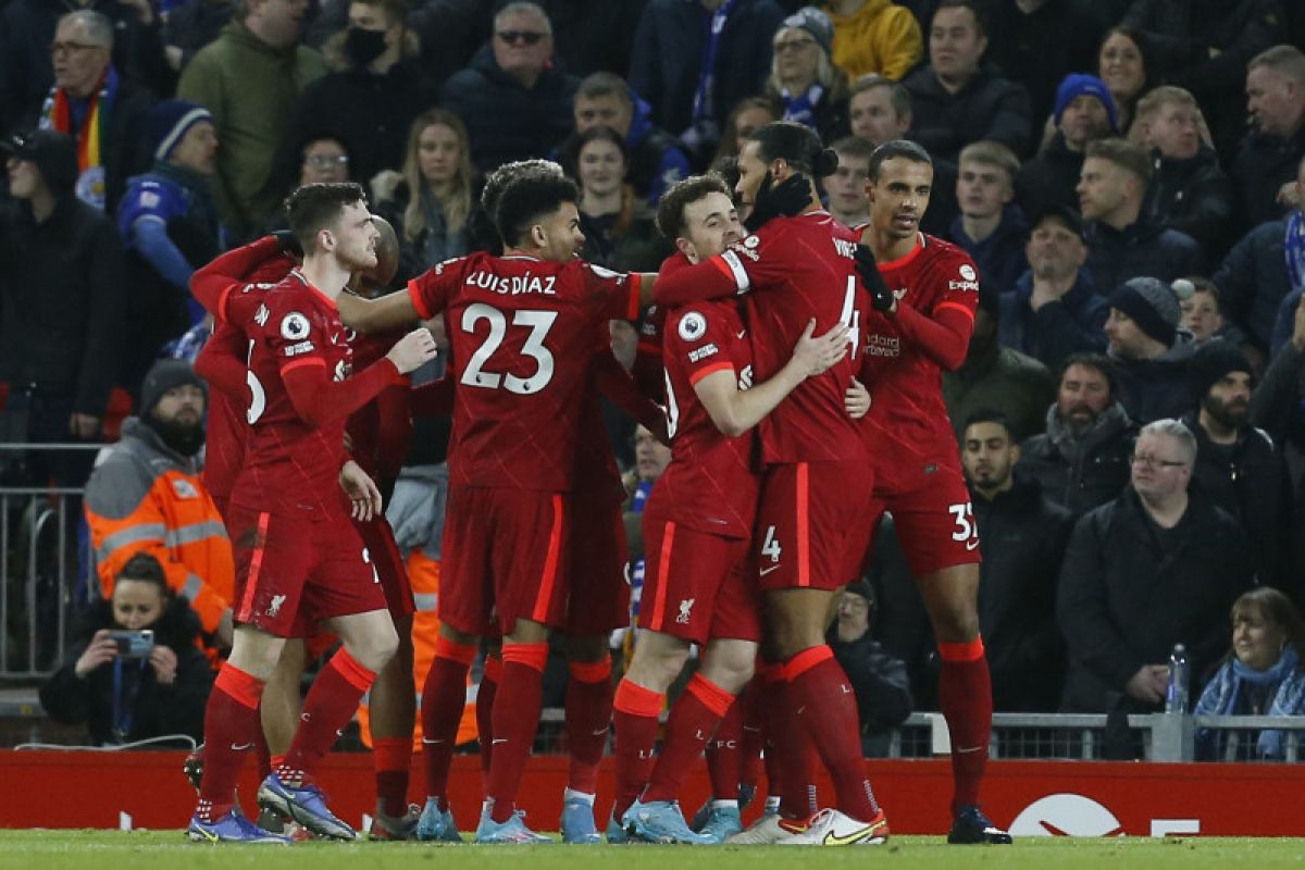 Liverpool benamkan Leicester 2-0