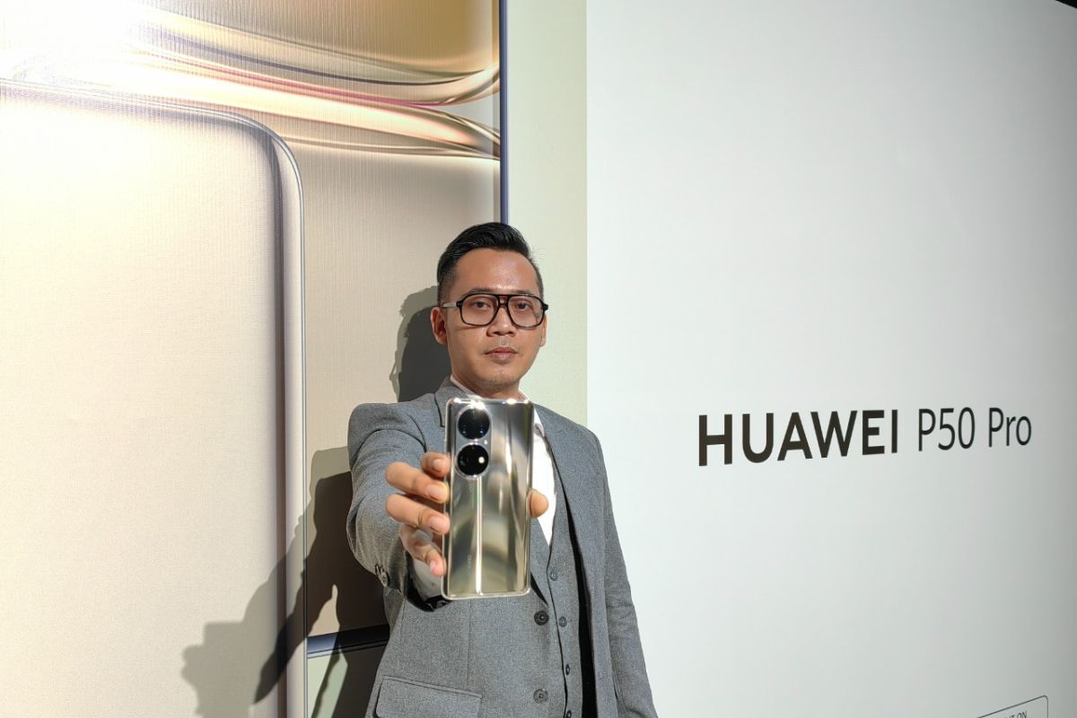 Huawei P50 Pro terjual lebih 1.000 unit di hari penjualan perdana