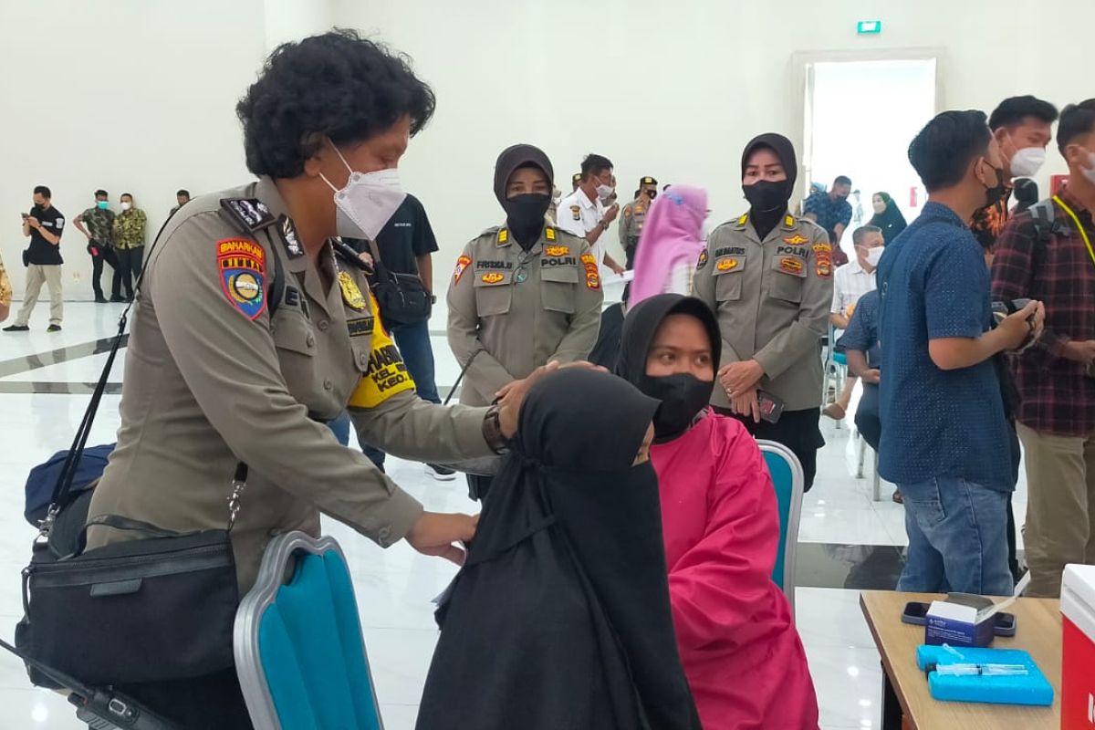 Kasus COVID-19 meningkat, Wakapolda Lampung imbau percepat vaksinasi