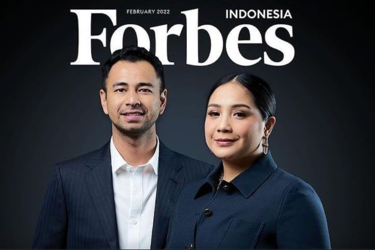 Raffi Ahmad - Nagita dinobatkan sebagai "Sultan of Content" oleh Forbes