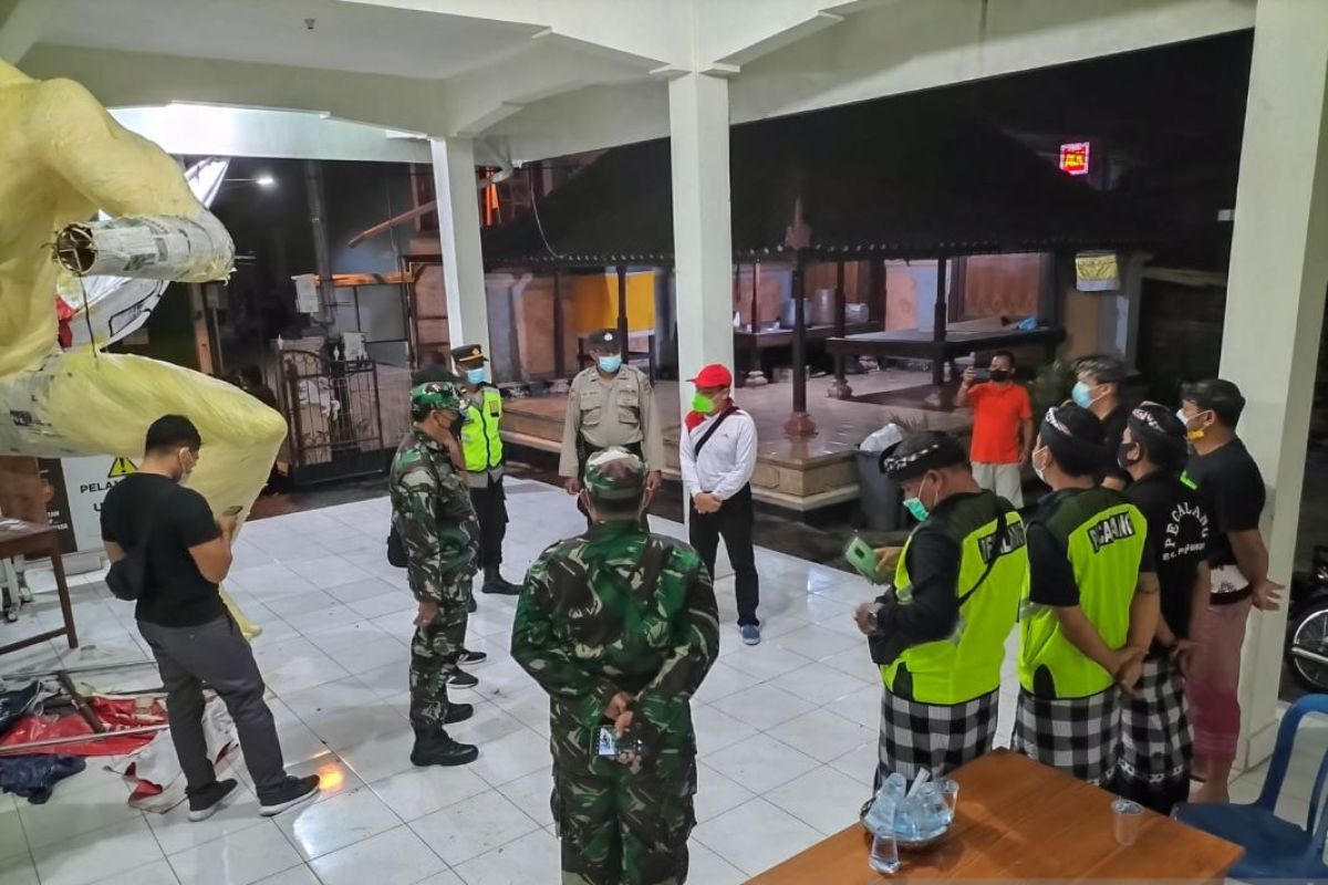 Satgas Gabungan Denpasar lakukan edukasi prokes terkait COVID-19