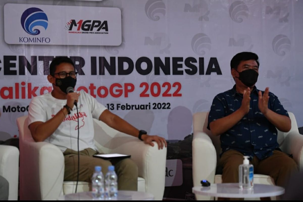 Sandiaga Uno dan Hadi Tjahjanto Resmikan Penggunaan Media Center MotoGP 2022