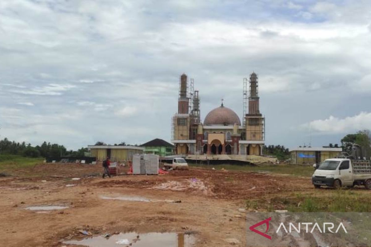 Proyek pembangunan Islamic Center HSS terlambat, baru capai 92 persen