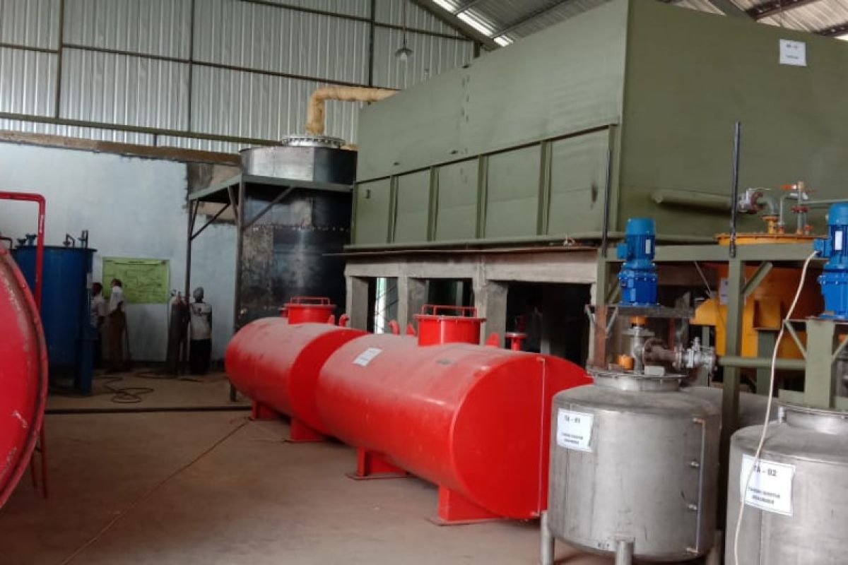 KLHK fasilitasi DLH Kalsel bangun instalasi pemanfaatan limbah B3 jadi bahan bakar alternatif