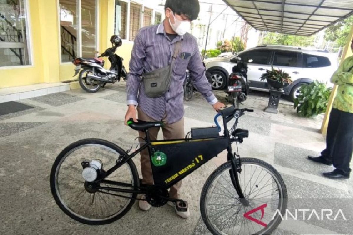 Mahasiswa Riau sulap sepeda bekas jadi sepeda listrik