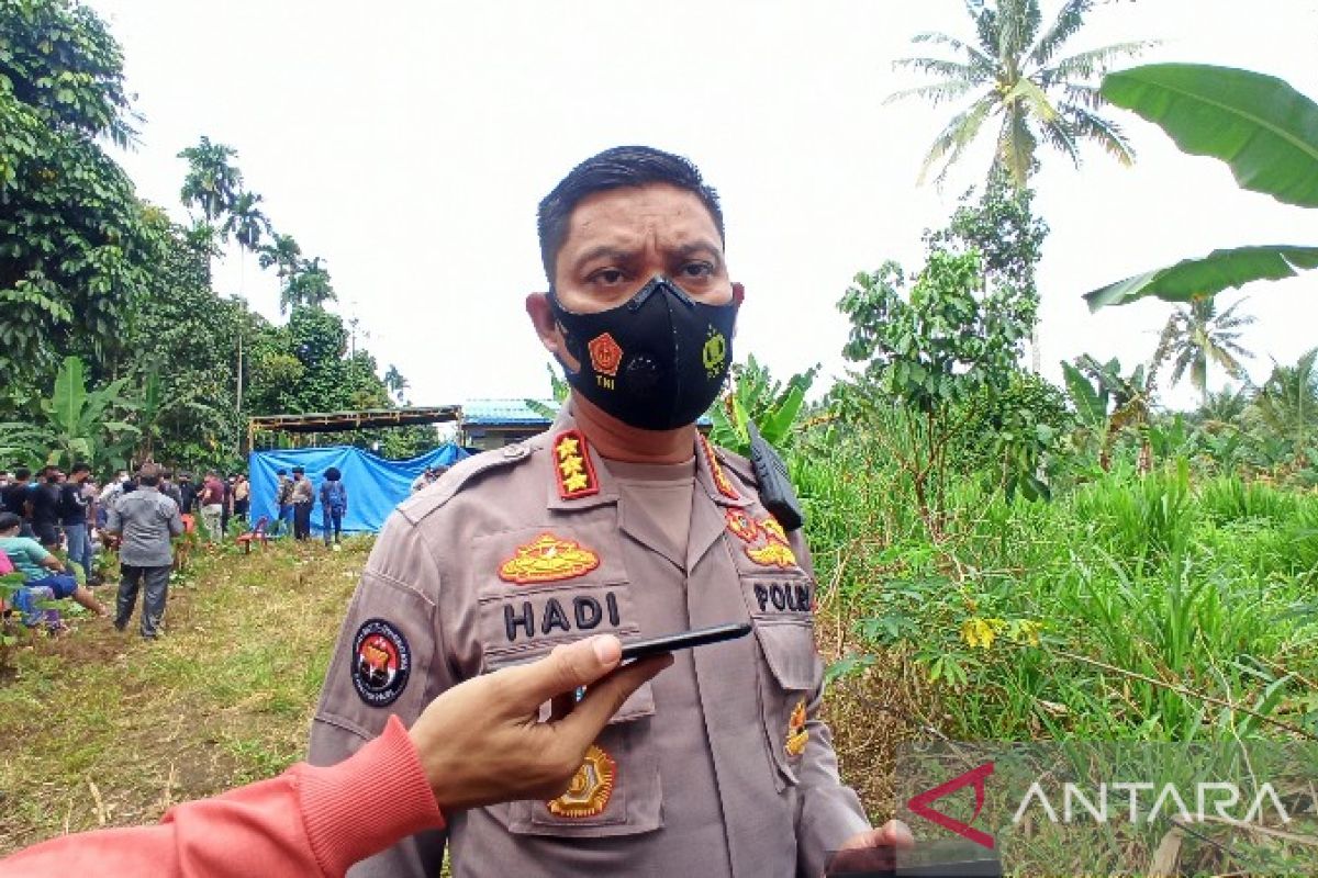 Polisi bongkar kuburan penghuni kerangkeng Bupati Langkat