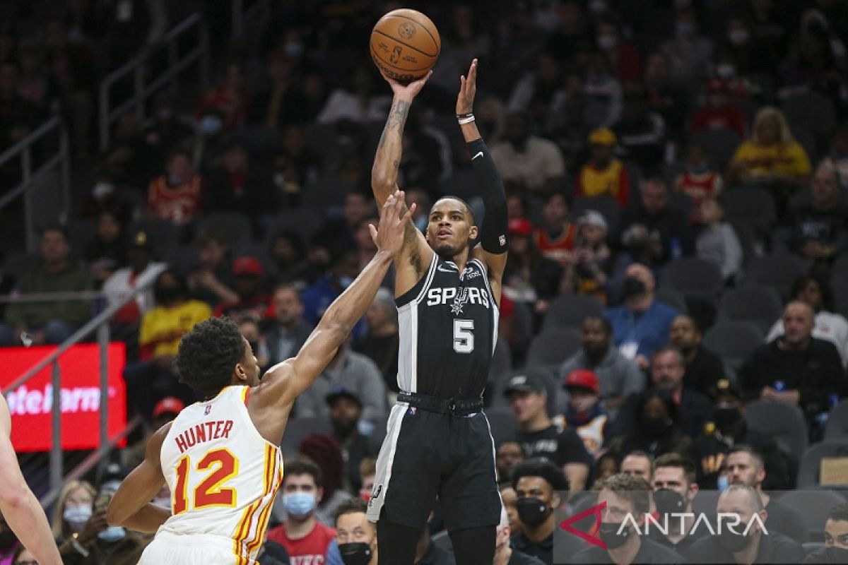 Kemas triganda lawan Hawks, Dejounte Murray puji konsentrasi Spurs