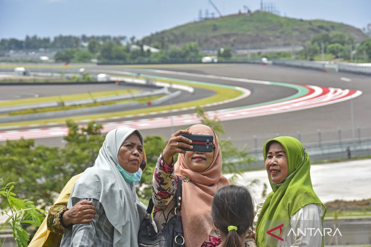 Presiden putuskan kurangi penonton MotoGP Mandalika jadi 60 ribu