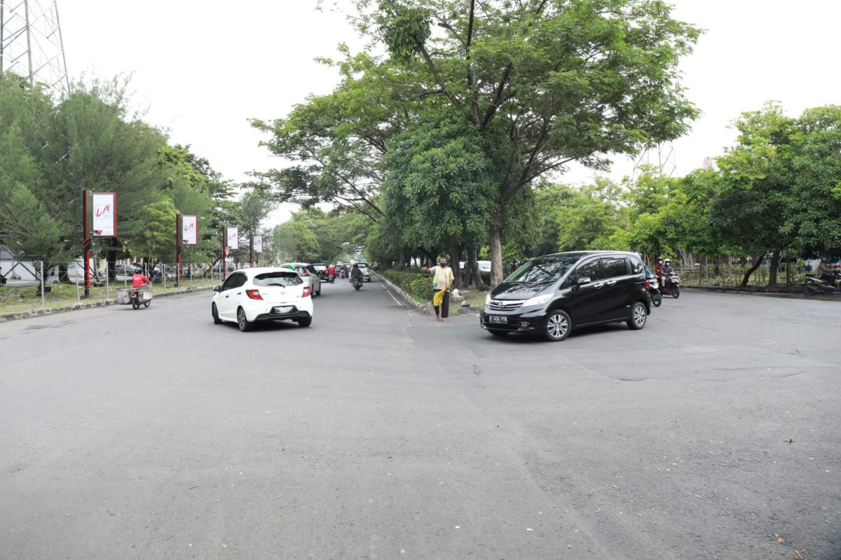 Arus kendaraan di Taman Pinang Sidoarjo lancar setelah penertiban PKL