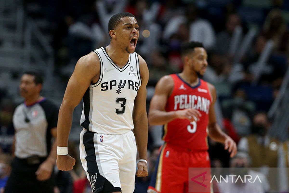 Spurs tundukkan Pelicans 124-114