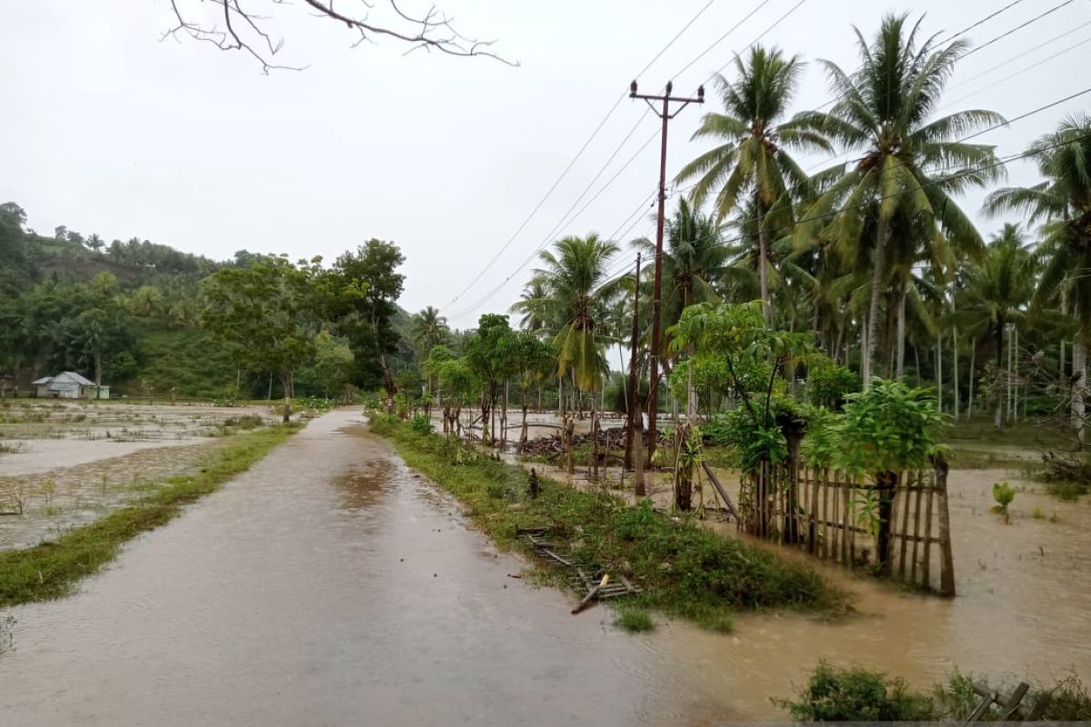 Kepala BPBD Gorontalo Utara imbau warga waspada dengan cuaca ekstrem