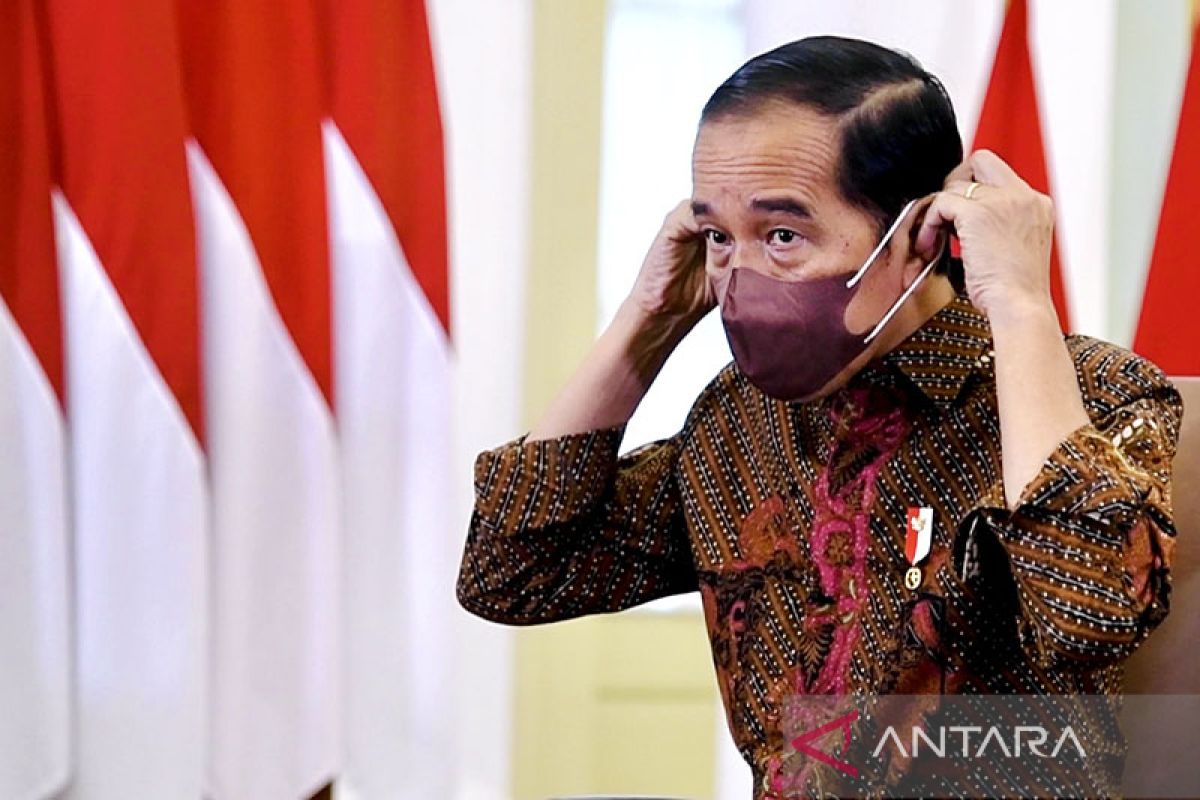 Presiden minta masyarakat tetap tenang dan disiplin terapkan prokes